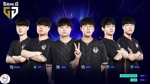 更是对足球 更是对足球