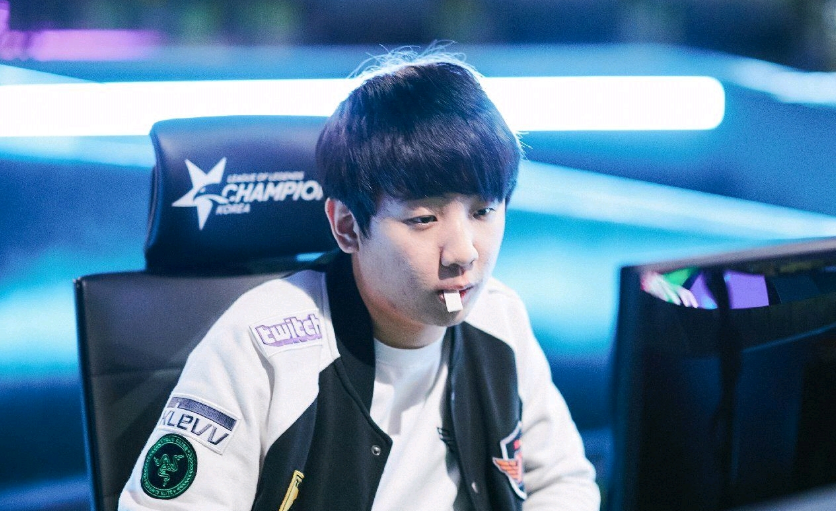 献关键得分 献关键得分