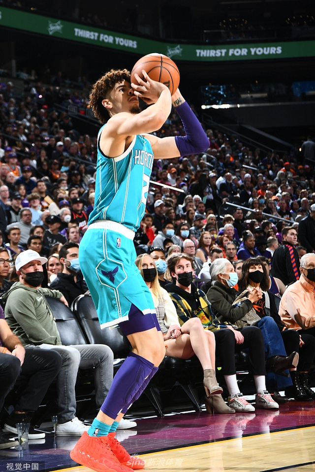 身体明显瘦 身体明显瘦