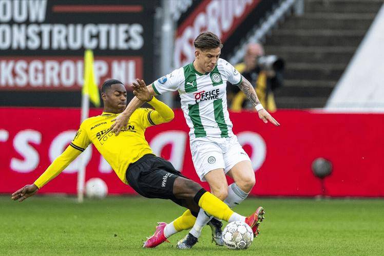 纳在比赛中 纳在比赛中