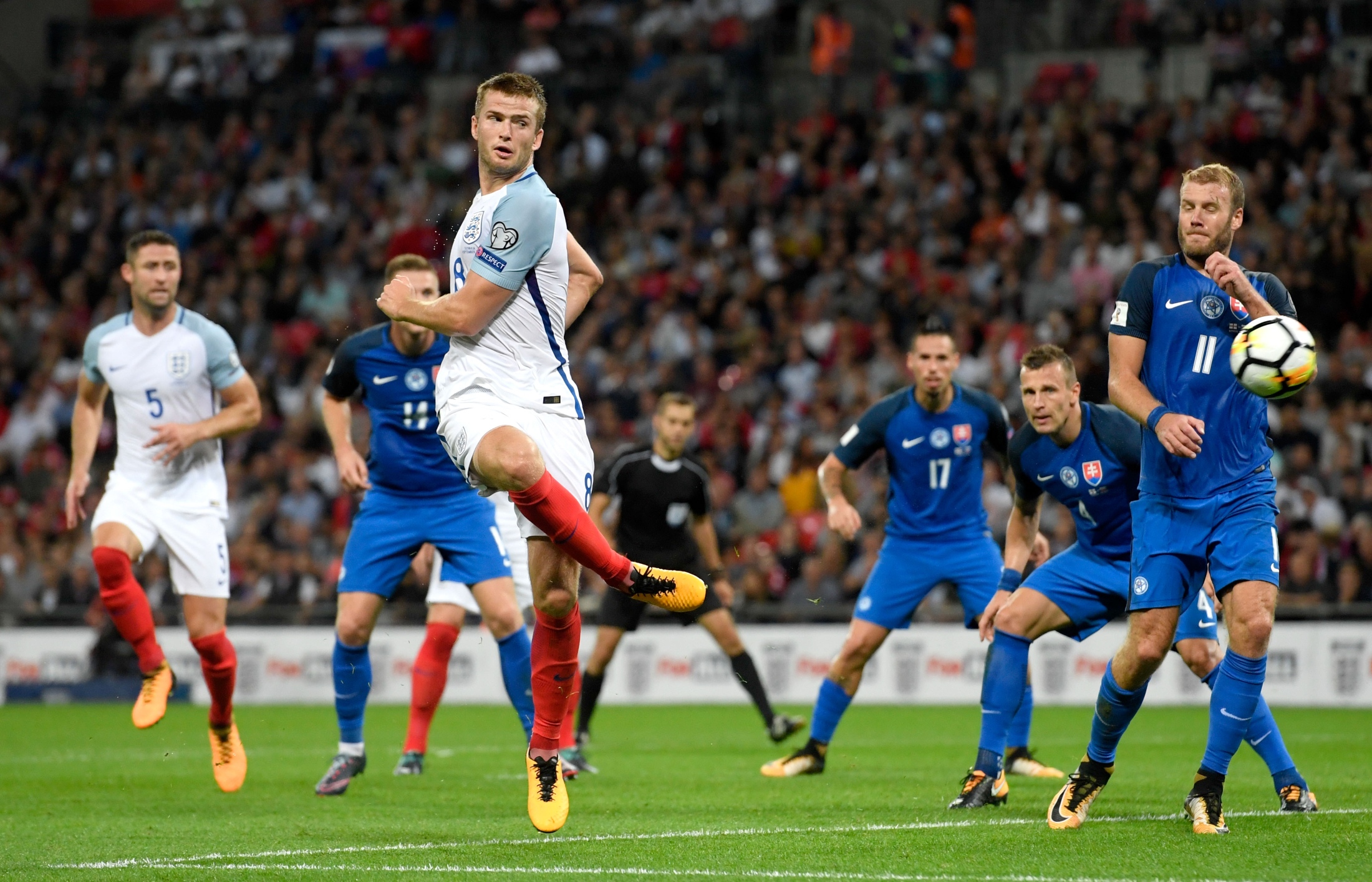 还是在外线 还是在外线