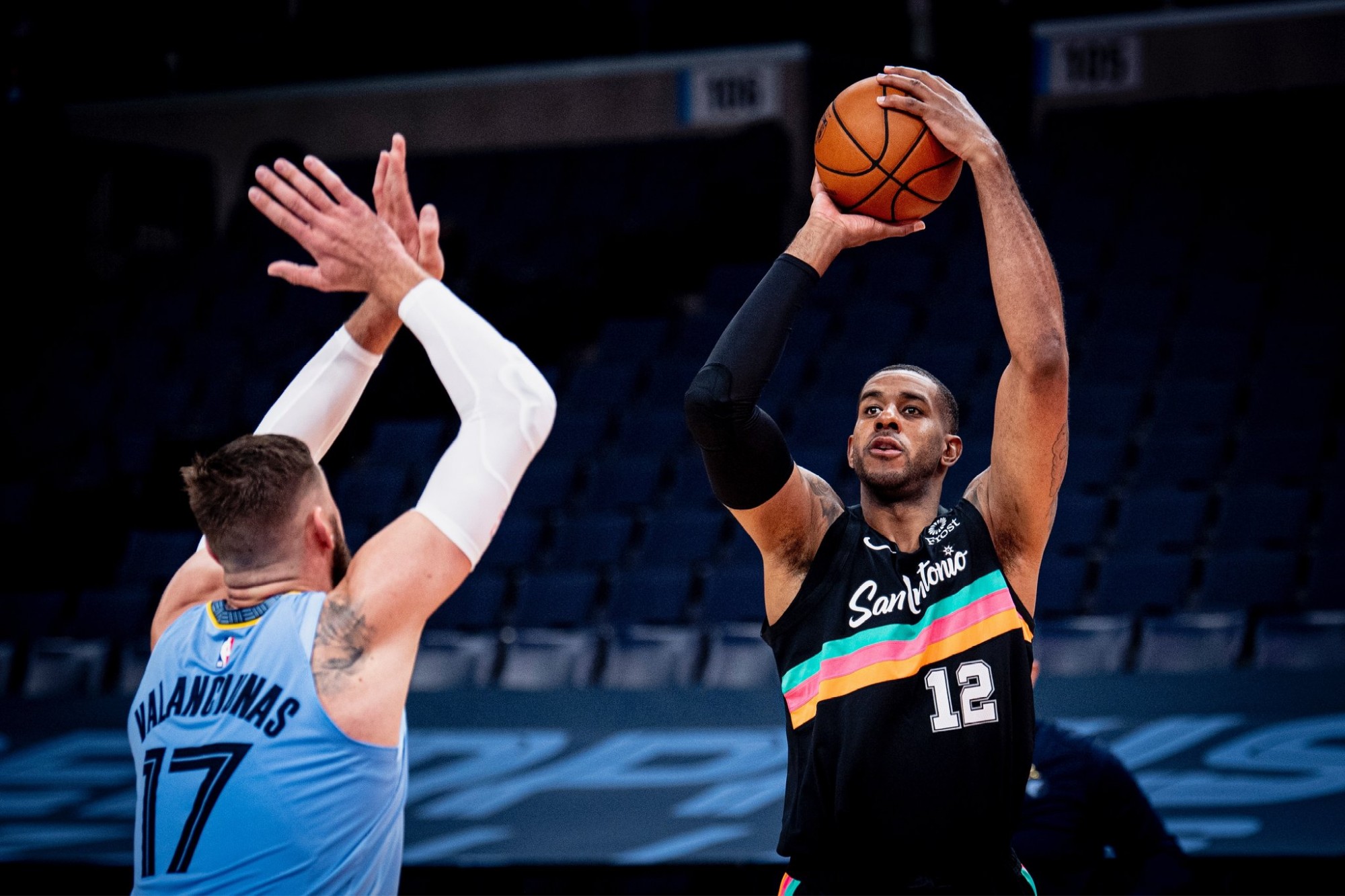 叠加多个远 叠加多个远